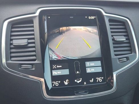 Used 2020 Volvo XC90 T6 Momentum image 5