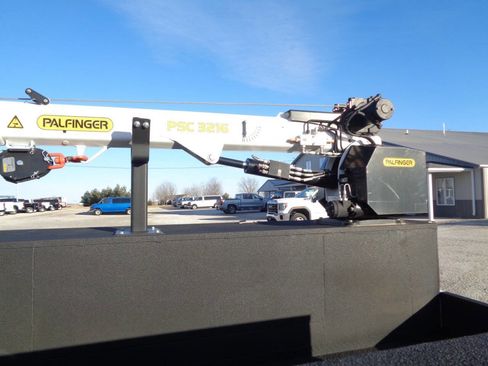 Used 2024 Ford F350 XL w/ XL Chrome Package image 18