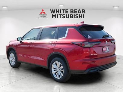 New 2026 Mitsubishi Outlander ES