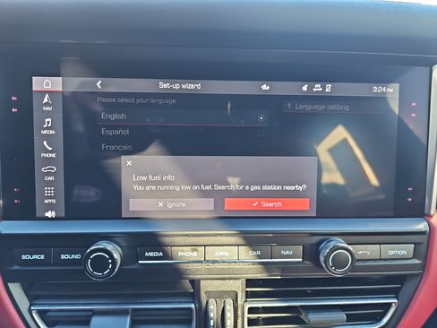 Used 2021 Porsche Macan Turbo image 22