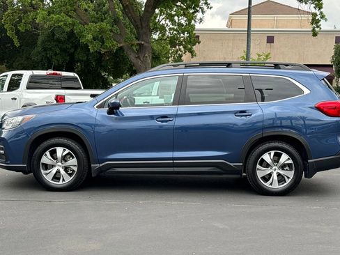 Used 2022 Subaru Ascent Premium w/ Convenience Package AWD/4WD image 6