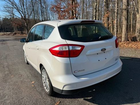 Used 2013 Ford C-MAX SEL image 3