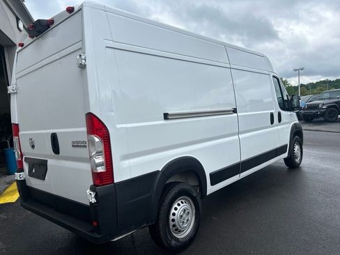 Used 2024 RAM ProMaster 2500 w/ Convenience Group FWD image 6