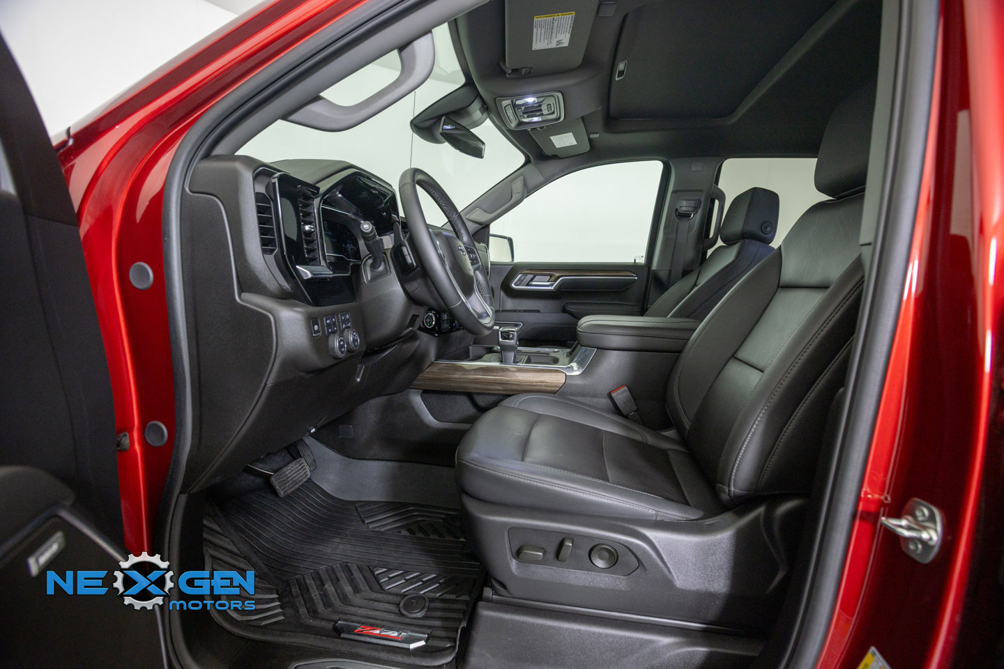 Used 2025 Chevrolet Silverado 1500 RST w/ RST All Star Premium Package AWD/4WD image 12