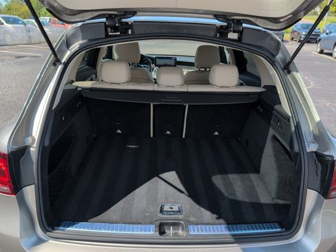 Used 2020 Mercedes-Benz GLC 300 4MATIC image 19