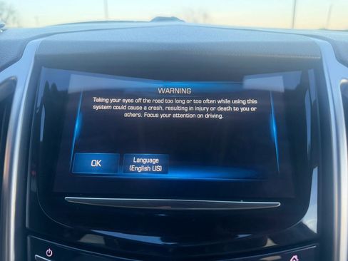 Used 2016 Cadillac SRX Luxury w/ Driver Awareness Package FWD image 16