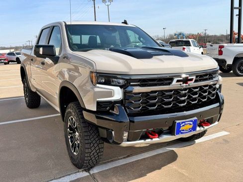 New 2026 Chevrolet Silverado 1500 ZR2 AWD/4WD image 7