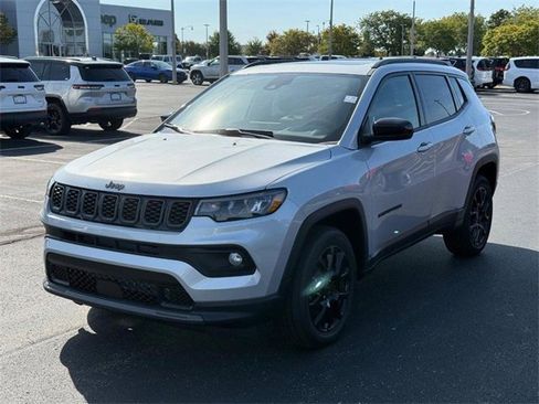 New 2025 Jeep Compass Latitude w/ Sun & Sound Group image 7