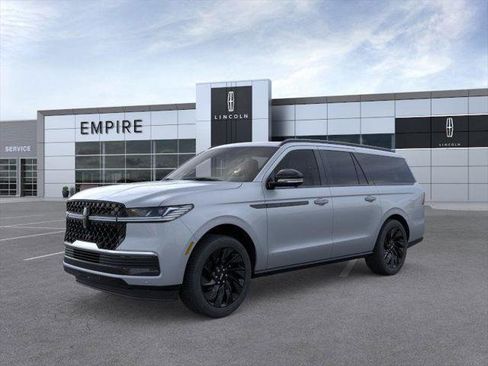 New 2025 Lincoln Navigator L Reserve w/ Jet Appearance Package image 1