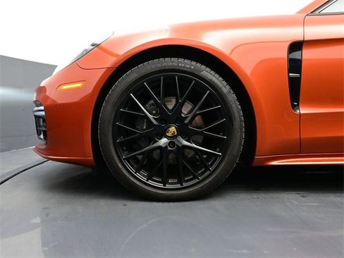 Certified 2022 Porsche Panamera 4 Platinum Edition image 6