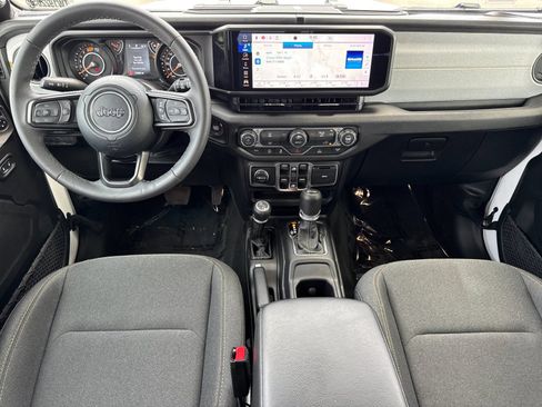 Used 2026 Jeep Wrangler Unlimited Sport AWD/4WD image 15