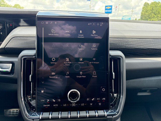 New 2026 GMC Yukon XL AT4 Ultimate AWD/4WD image 30