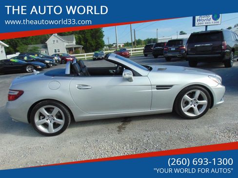 Used 2013 Mercedes-Benz SLK 250 image 1