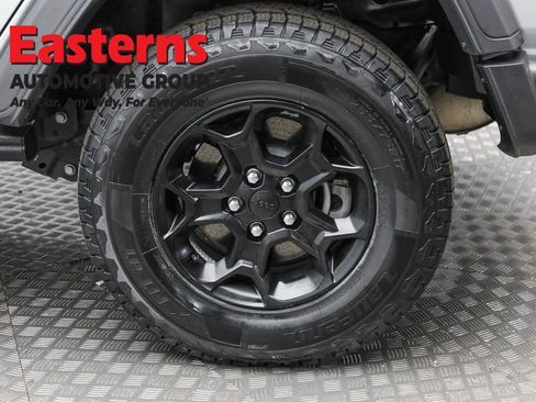 Used 2023 Jeep Wrangler Unlimited w/ Cold Weather Group image 8