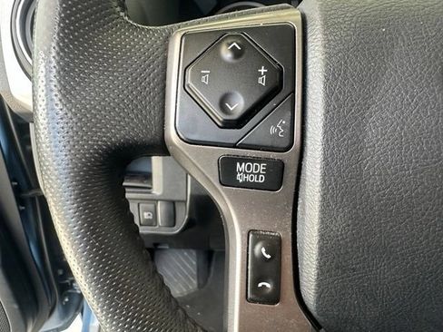 Used 2019 Toyota Tacoma SR5 RWD image 21
