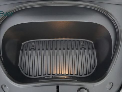 Used 2024 Tesla Model 3 Standard Range RWD image 25