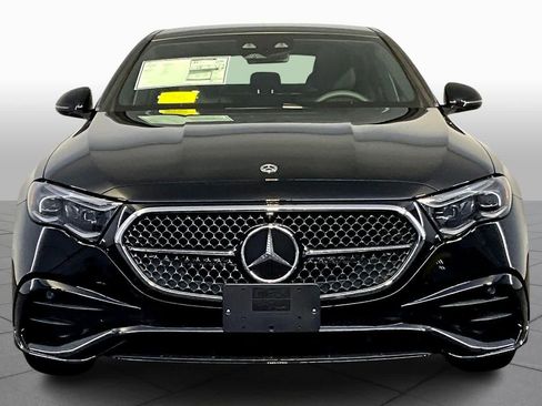 New 2026 Mercedes-Benz E 350 4MATIC Sedan image 2