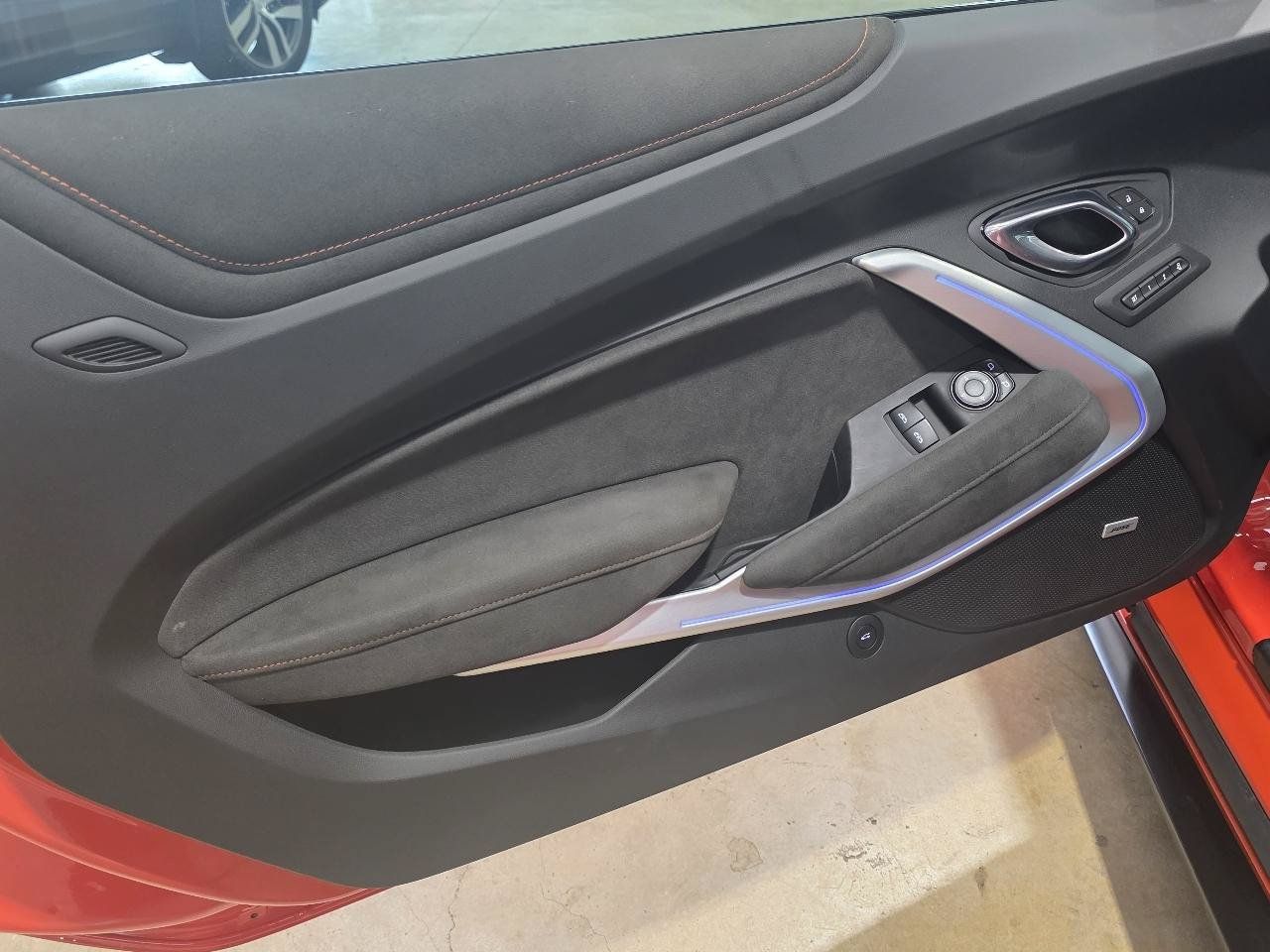 Used 2021 Chevrolet Camaro SS RWD image 15