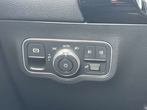 Certified 2025 Mercedes-Benz GLA 250 4MATIC image 25