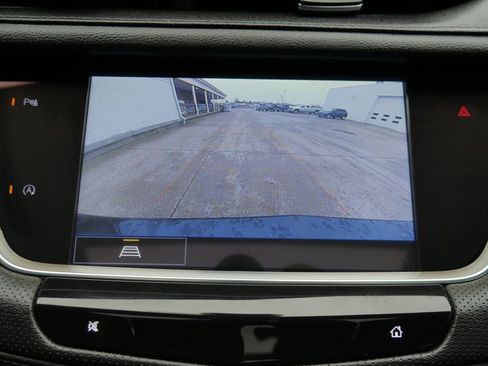 Used 2022 Cadillac XT5 Premium Luxury image 16