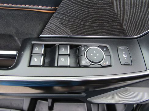 Used 2022 Ford F150 Platinum w/ Equipment Group 701A High AWD/4WD image 24