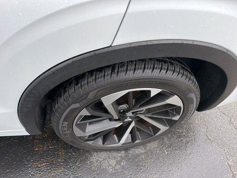 Used 2022 Mitsubishi Outlander SEL image 9