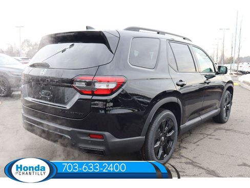 New 2026 Honda Pilot Black Edition image 7