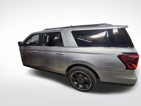 Used 2022 Ford Expedition Max Limited image 6