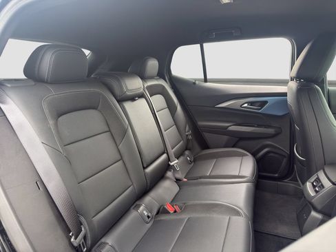 Used 2024 Chevrolet Blazer EV LT AWD/4WD image 18