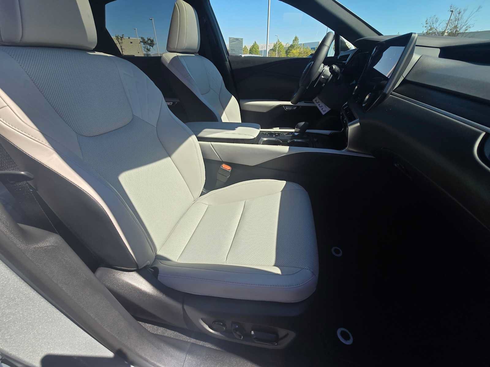 New 2026 Lexus RX 350h w/ Convenience Package AWD/4WD image 10