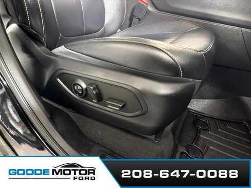 Used 2021 Jeep Grand Cherokee L Limited AWD/4WD image 25