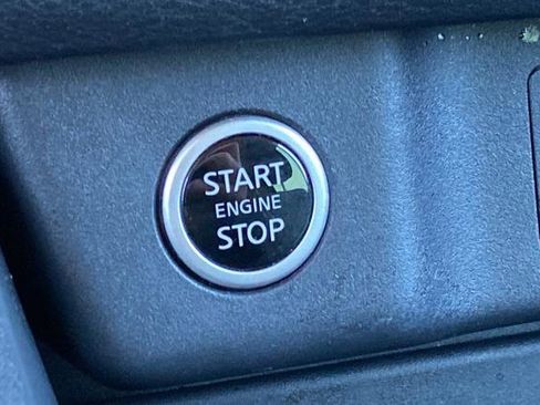 Used 2023 Nissan Rogue SV FWD image 26