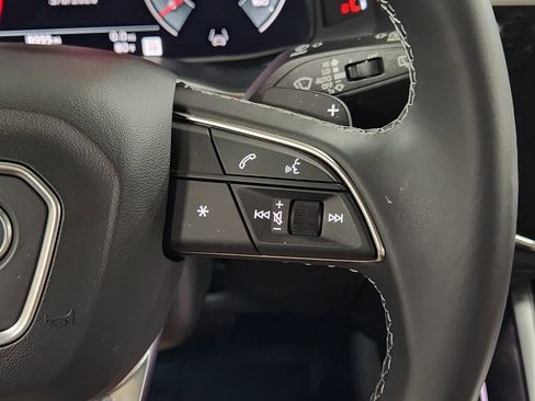 Used 2025 Audi Q8 Premium Plus image 52