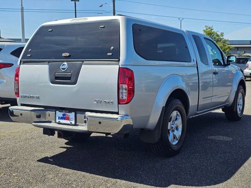 Used 2012 Nissan Frontier SV w/ SV Premium Utility Pkg AWD/4WD image 3