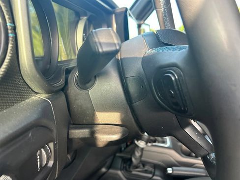 Used 2024 Jeep Wrangler Unlimited Rubicon 4xe AWD/4WD image 36