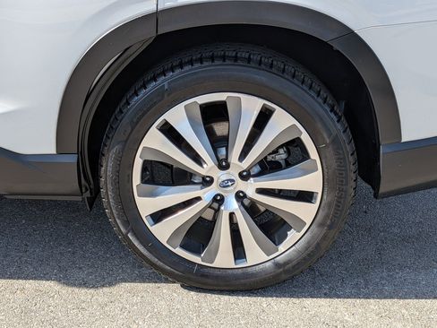 Used 2019 Subaru Ascent Limited image 9