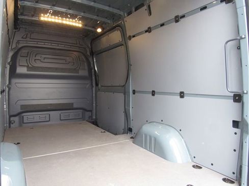 Used 2025 Mercedes-Benz Sprinter 2500 image 23