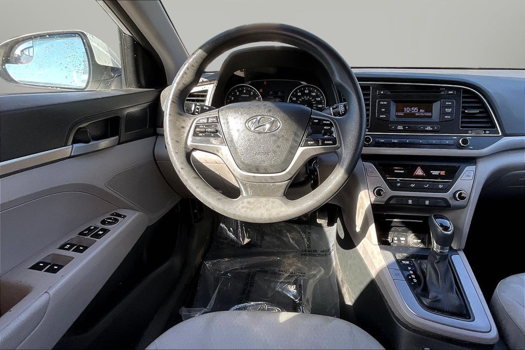 Used 2017 Hyundai Elantra SE FWD image 8