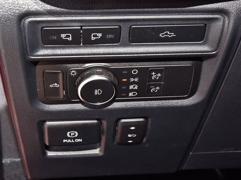 Used 2022 Ford F150 Lariat image 31