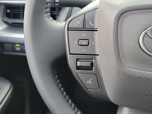 New 2026 Toyota Prius LE FWD image 9