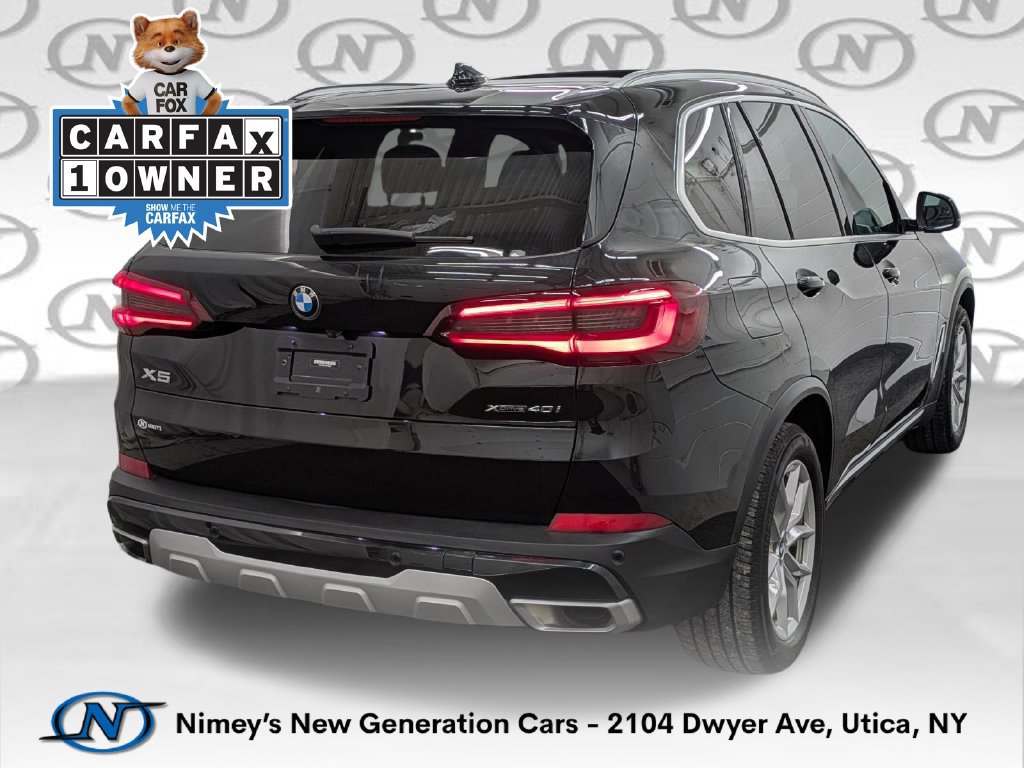 Used 2023 BMW X5 xDrive40i w/ Premium Package AWD/4WD image 2