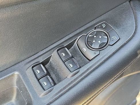 Used 2022 Ford Edge SEL image 12