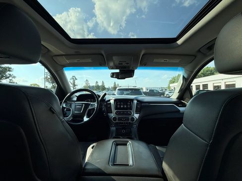 Used 2015 GMC Yukon XL SLT w/ Open Road Package AWD/4WD image 24