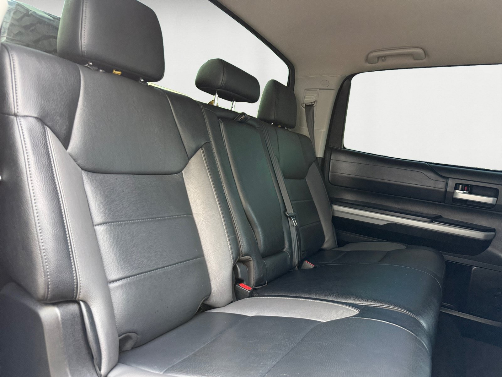 Used 2021 Toyota Tundra Limited w/ Nightshade Special Edition AWD/4WD image 18