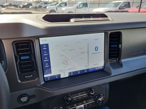 Used 2024 Ford Bronco Black Diamond image 19