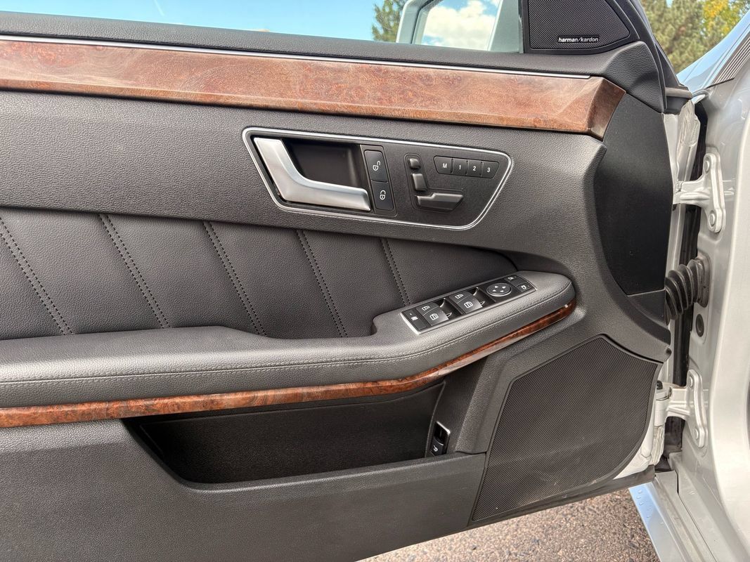 Used 2013 Mercedes-Benz E 350 4MATIC Sedan image 11