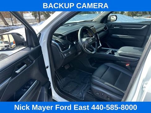 Used 2024 GMC Acadia Elevation FWD image 15