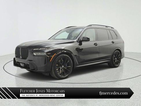 Used 2024 BMW X7 xDrive40i w/ M Sport Package AWD/4WD image 1