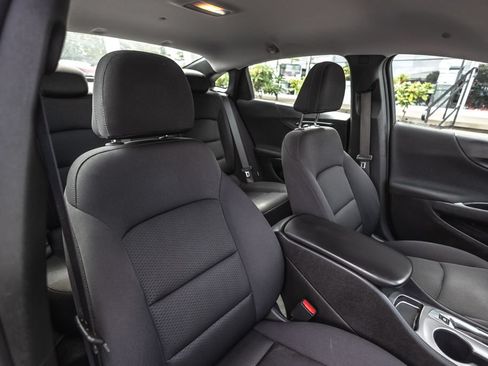 Used 2024 Chevrolet Malibu RS FWD image 25