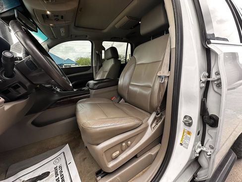 Used 2016 Chevrolet Tahoe LT image 10
